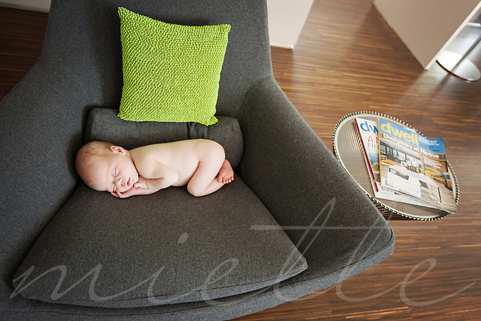 What a Lifestyle Newborn Photoshoot Looks Like