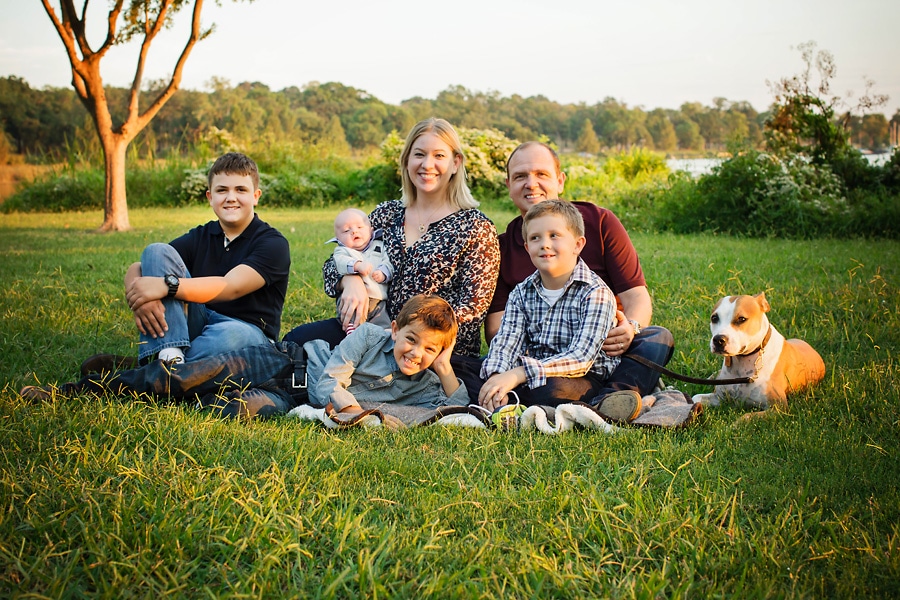 Blended Family Portraits – The More the Merrier!