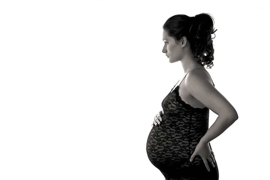 Stylish and Sweet Maternity Photos