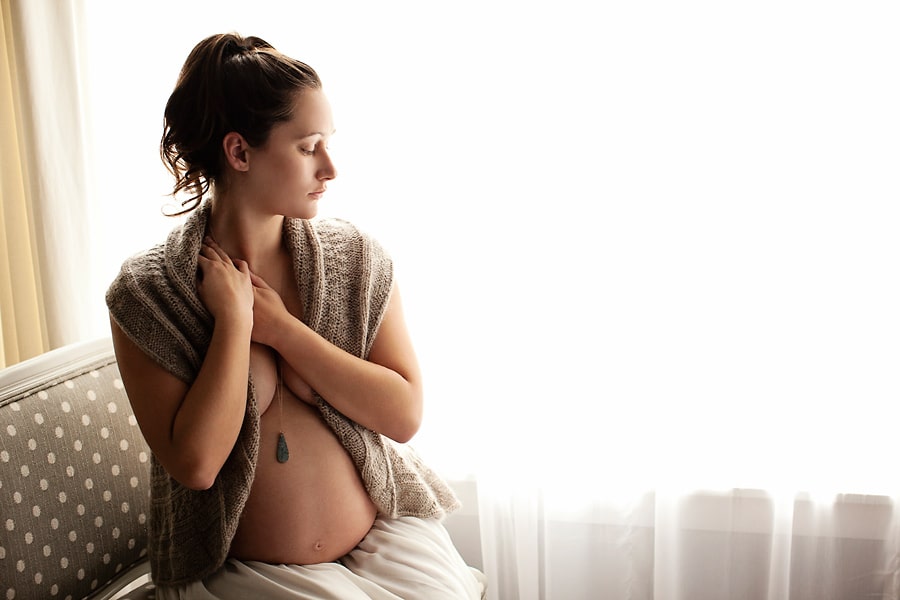 Stylish and Sweet Maternity Photos