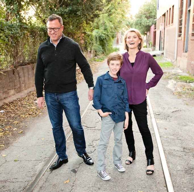Fun Urban Outdoor Family Photo Session