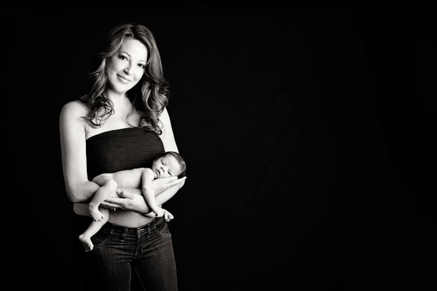Coordinating Maternity & Newborn Sessions with Posing