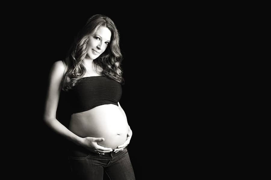 Coordinating Maternity & Newborn Sessions with Posing