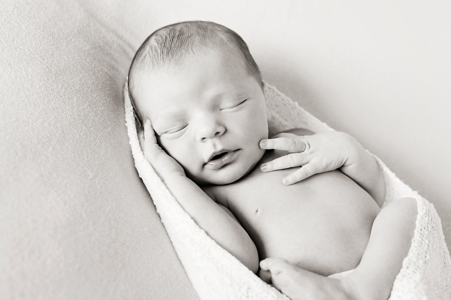 In-Home Newborn Session at a Family’s Austin Lakehouse