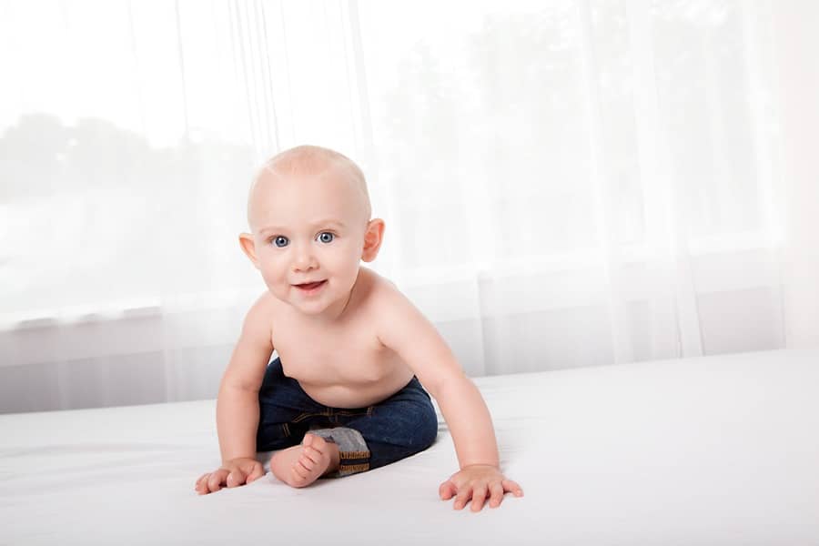 six-month baby photos in luxury private Dallas Studio