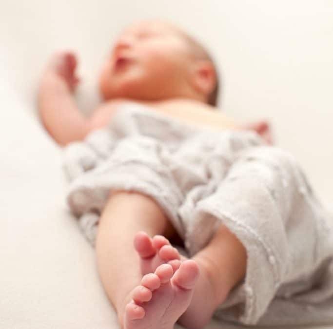 Making Newborn Photos a Family Celebration