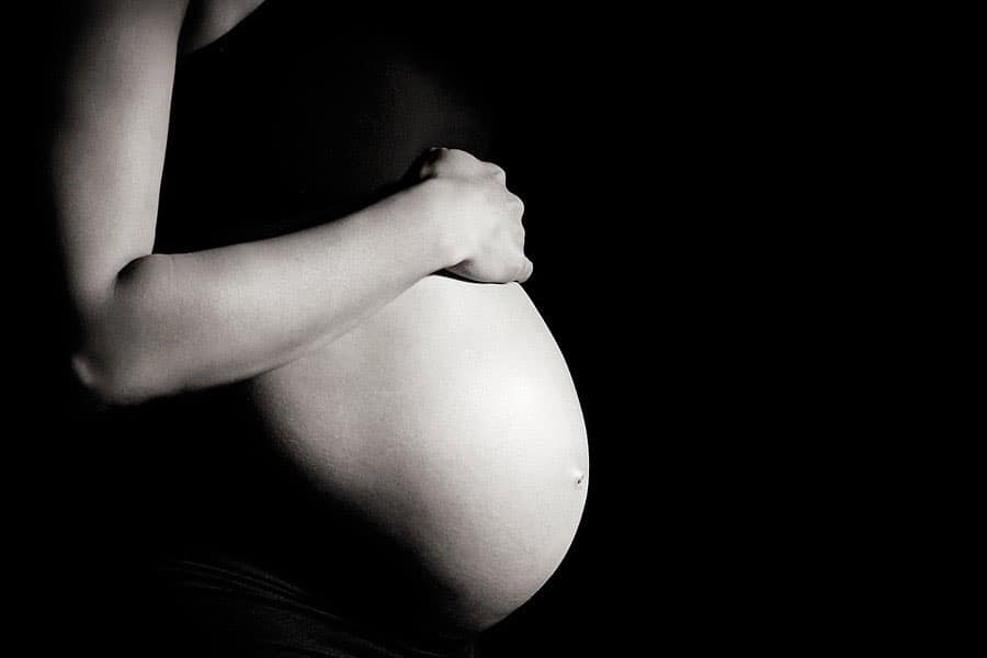 5 Secrets to Amazing Maternity Pictures