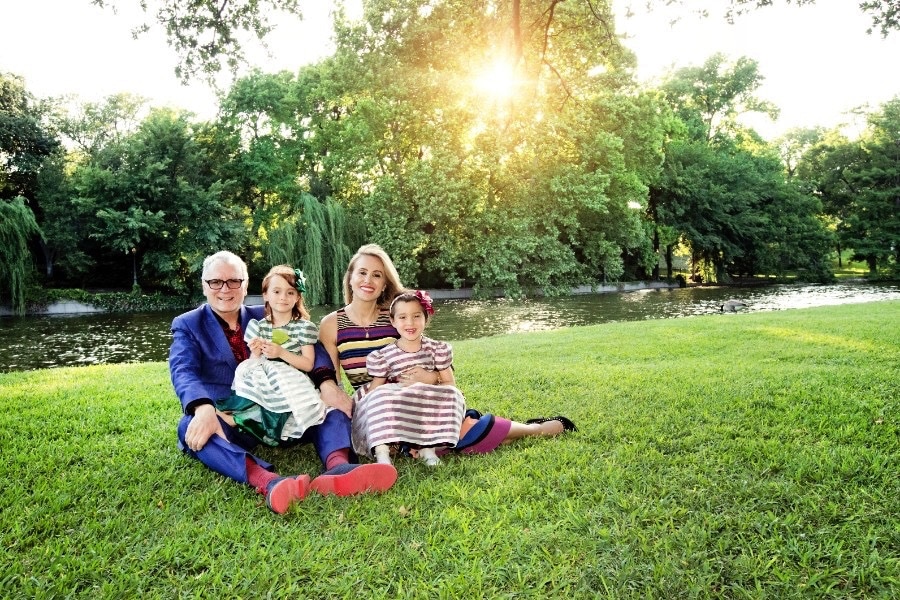 beautiful family photos with twin daughters