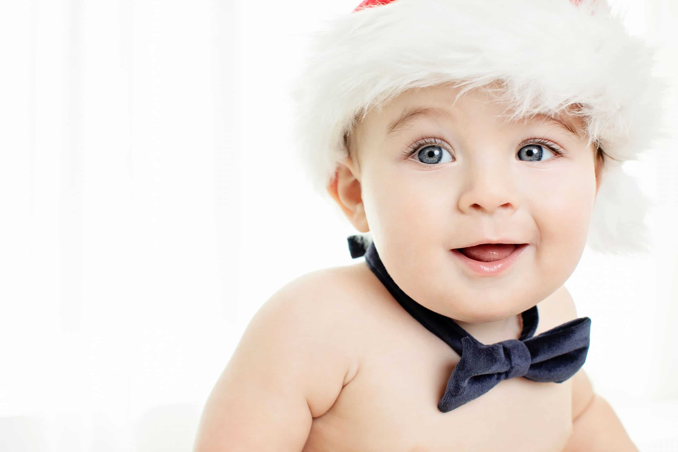 Christmas-themed six-month session in dallas private studio