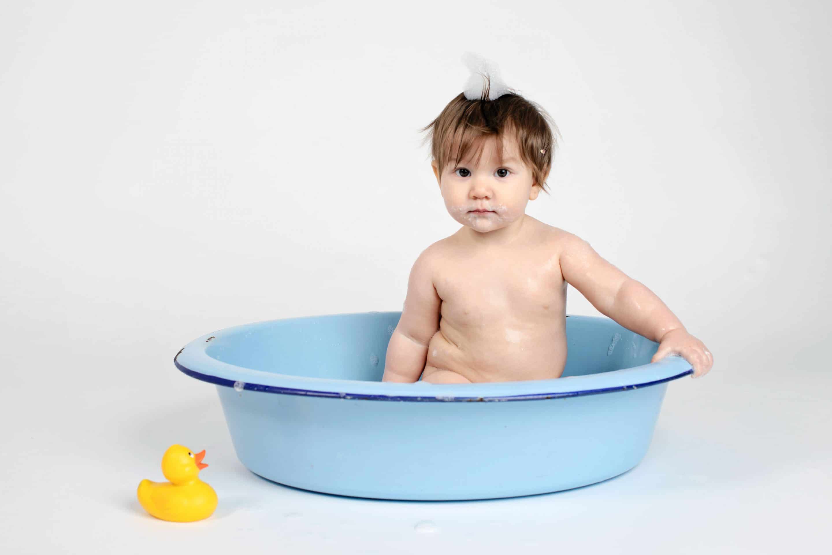 first birthday bubble bath photo shoot