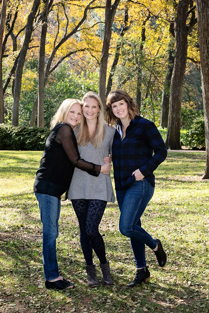 fall family session outside in DFW area