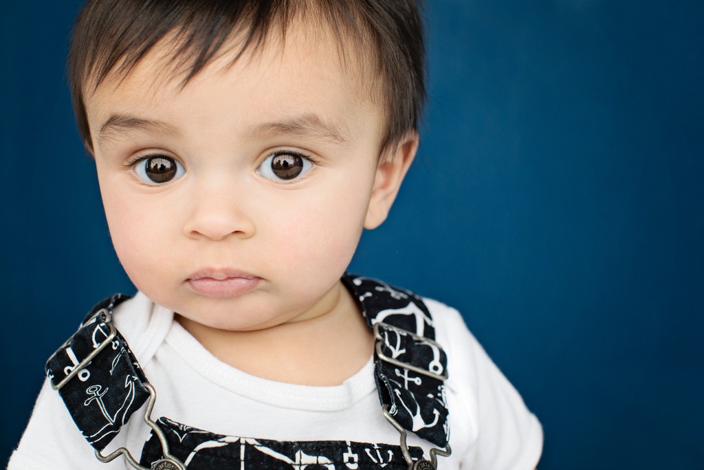 beautiful six-month session for little boy's first year album