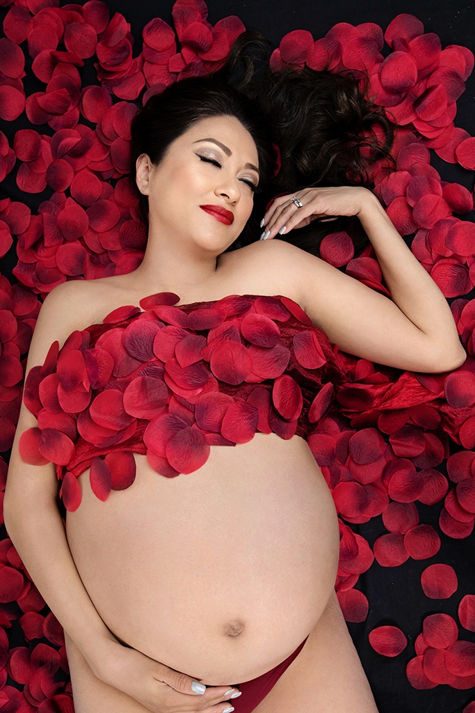 studio maternity session for expecting mama