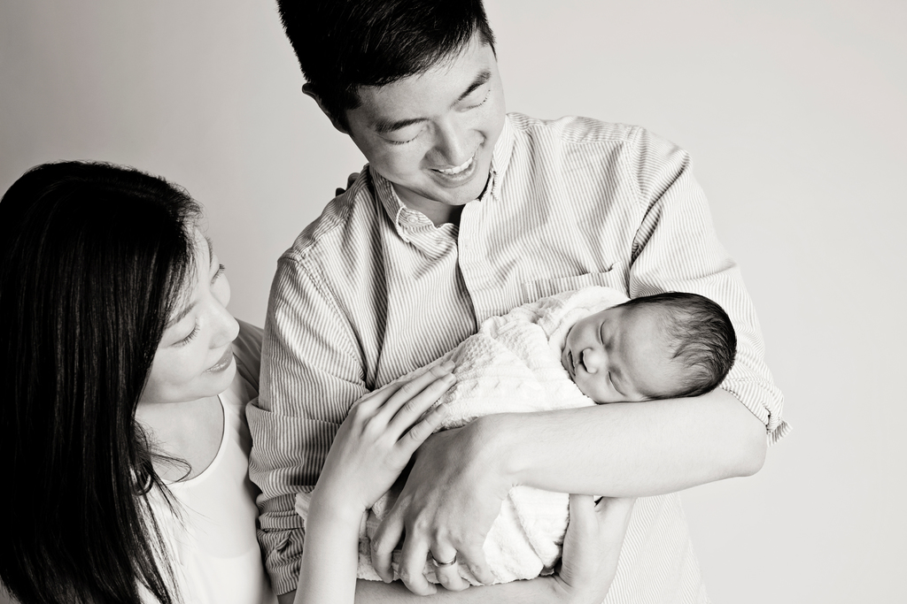 cozy newborn session in private dallas studio