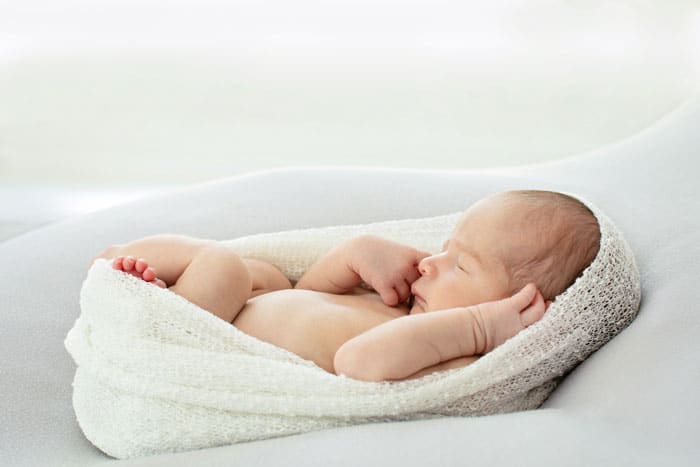 Black and White Cozy Newborn | Dallas | Newborn Session