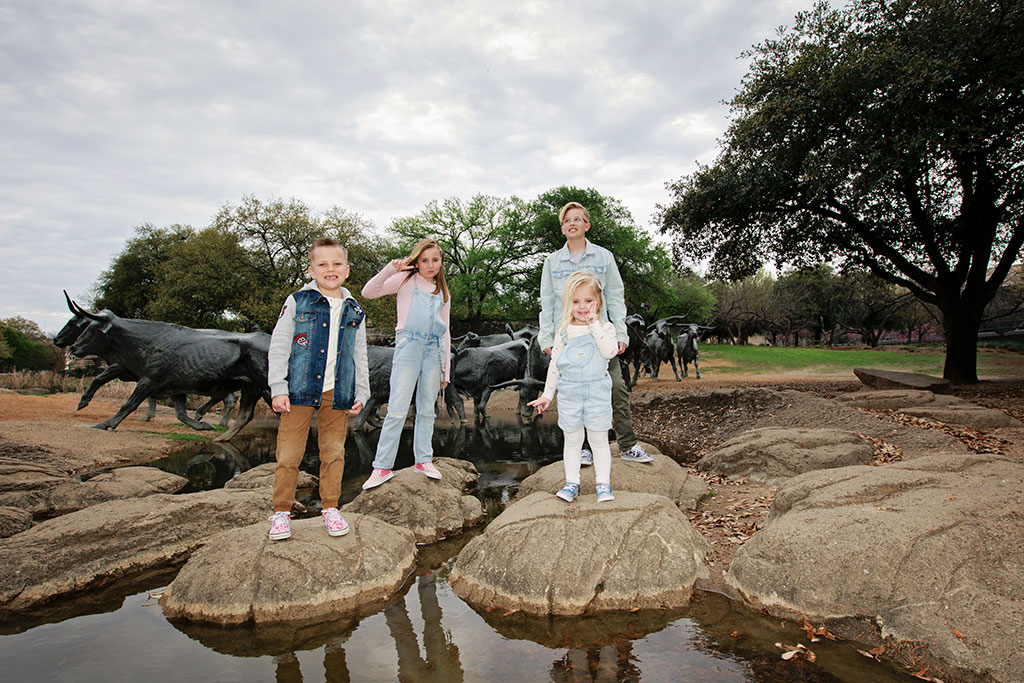 downtown dallas family session