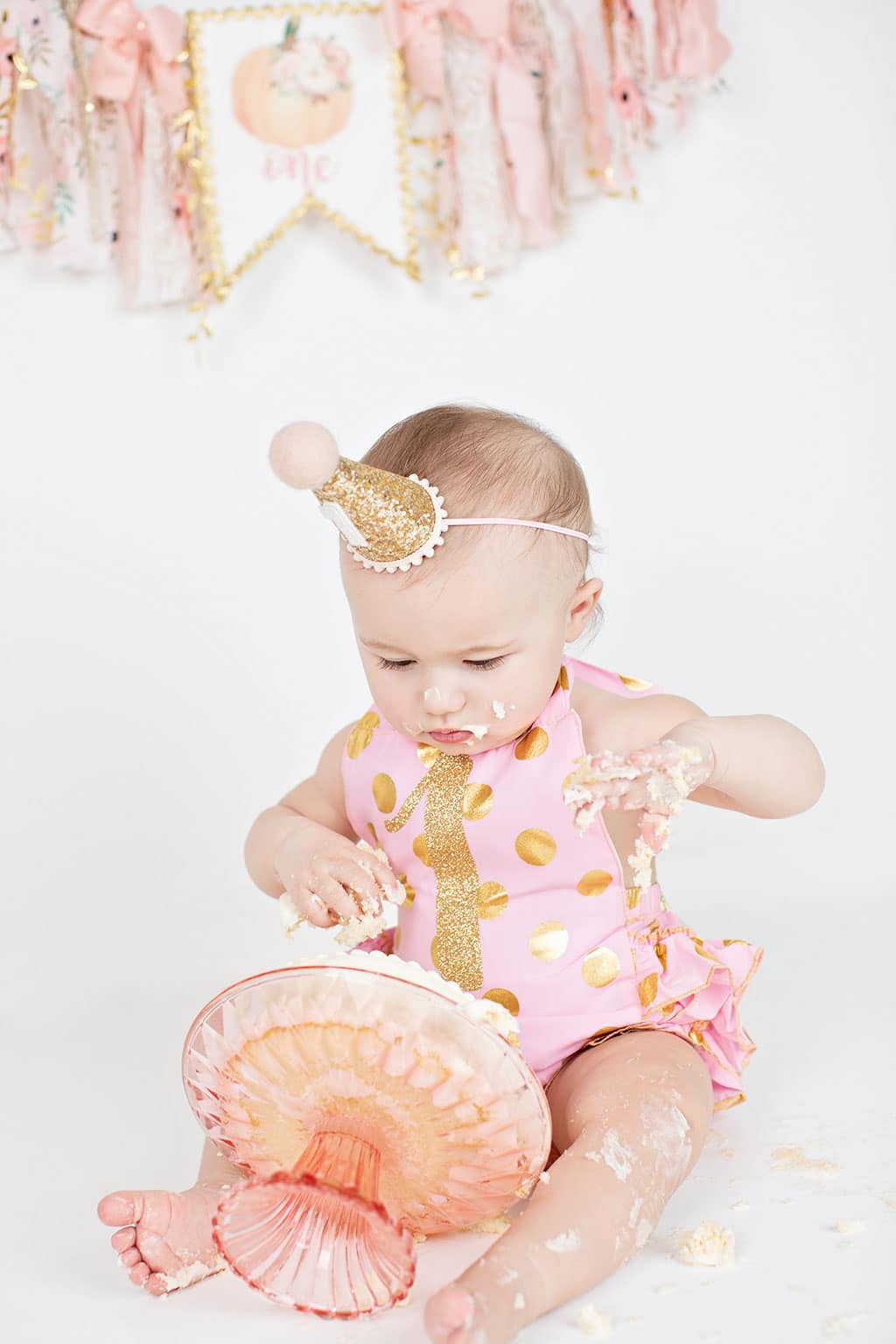 a very personalized first birthday session to capture baby's first milestone