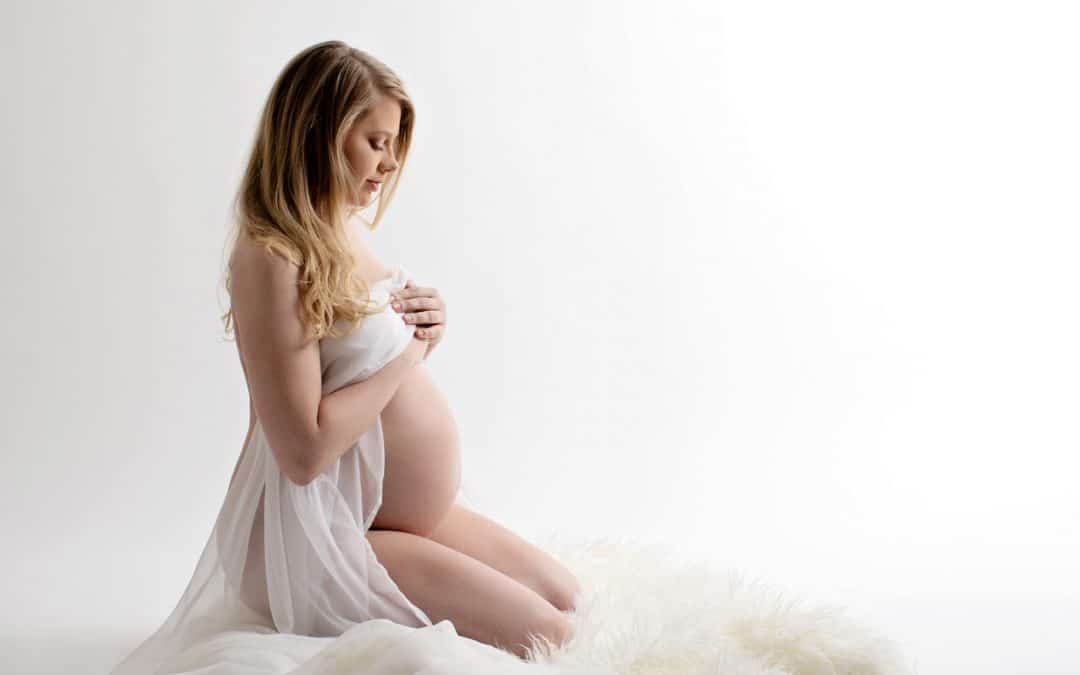 Maternity Boudoir | Dallas | Month of Moms