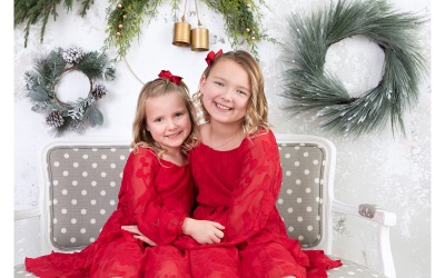 Why the Best Dallas Christmas Family Photos Happen When Kids Can Be Themselves