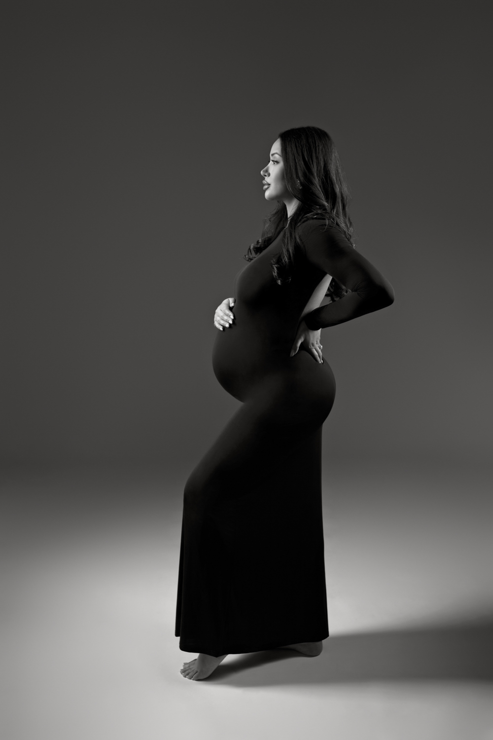Sophisticated maternity photography session Dallas Texas