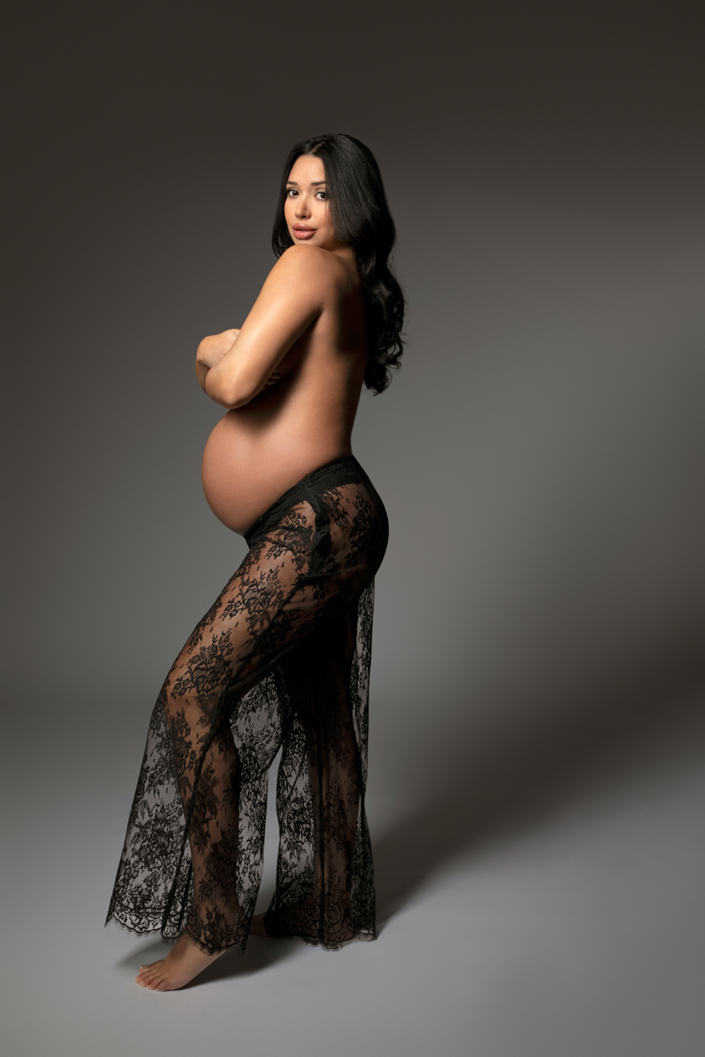 Sophisticated maternity photography session Dallas Texas