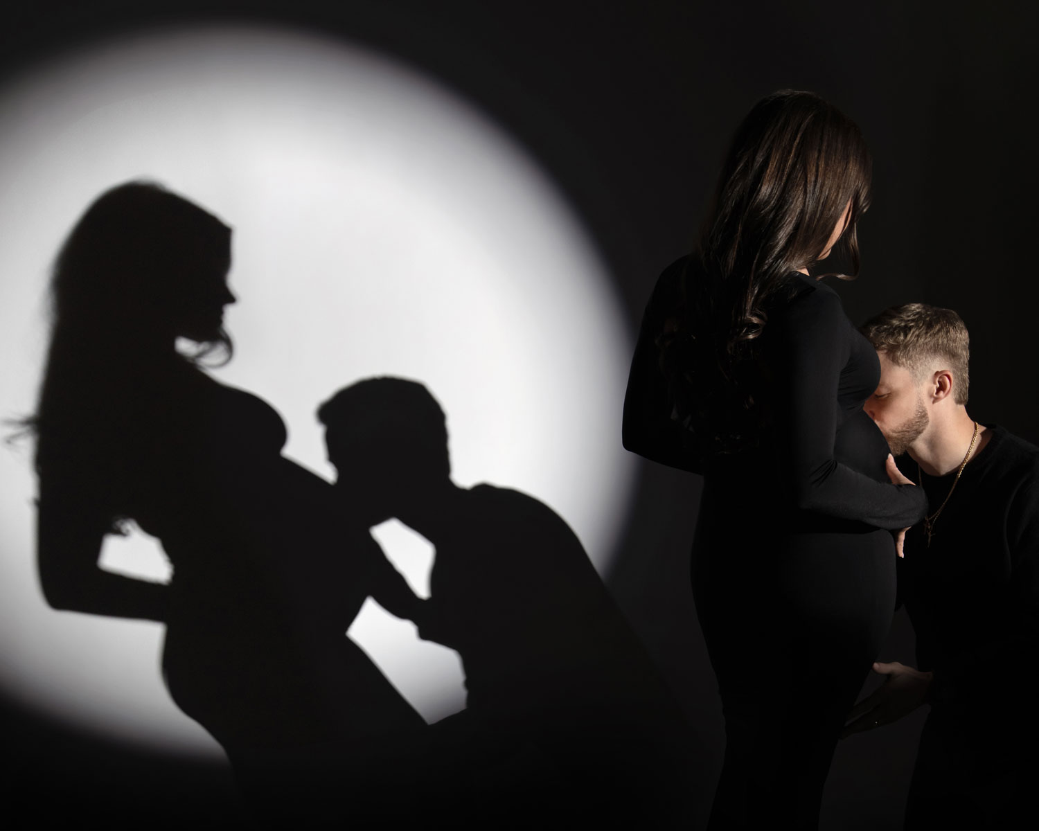 Maternity couple photoshoot spotlight lighting Dallas Texas